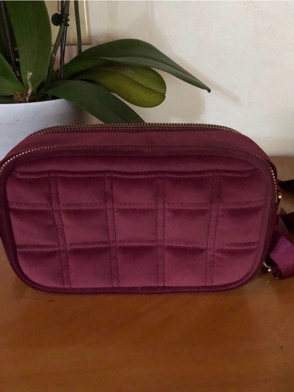 lululemon Athletica Quilted Berry Crossbody with Gold Hardware - Picture 2 of 6